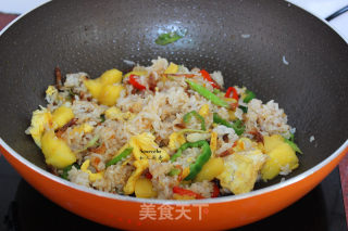 酸酸甜甜，菠萝饭的做法步骤：9