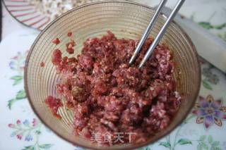 Q弹香菇牛肉丸的做法步骤：4