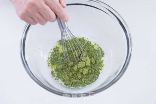 抹茶控——抹茶奶冻的做法步骤：2