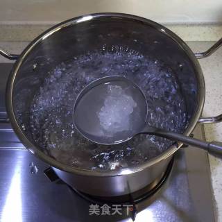 黄桃罐头的做法步骤：2