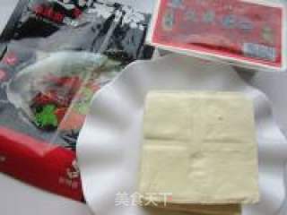 红果家菜谱之鸭血豆腐煲的做法步骤：1