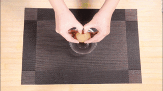 鸡蛋灌饼的做法步骤：6