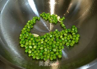 豌豆炒鸡蛋的做法步骤：5