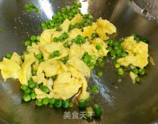 豌豆炒鸡蛋的做法步骤：6