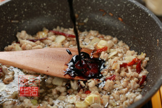 家常肉末豆腐的做法步骤：3