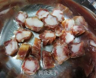蘑菇青豆炒腊肠的做法步骤：4