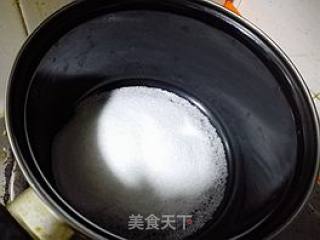 菠萝翻转蛋糕——菠萝季不可错过的美食的做法步骤：2