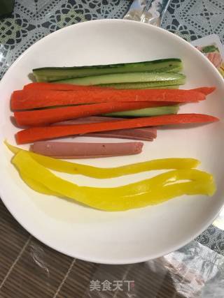 寿司的做法步骤：1