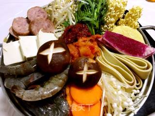 韩式部队火锅的做法步骤：1