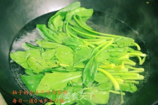 菠菜山药鸡蛋糕的做法步骤：2