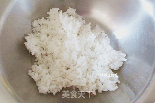 米饭蛋饼的做法步骤：3