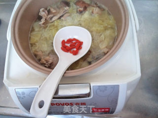 香菇白菜鸭骨汤的做法步骤：9