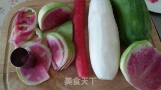 自制爽口泡菜的做法步骤：1