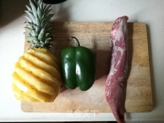 菠萝咕咾肉的做法步骤：1