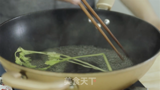 金汤浸石榴花的做法步骤：5