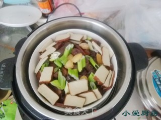 冬笋腊肉蒸熏干的做法步骤：15