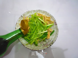 葱油腐竹的做法步骤：5