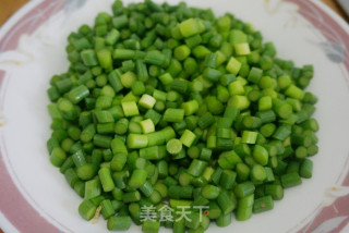 蒜薹小炒的做法步骤：1