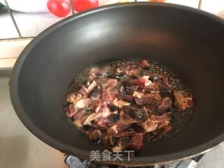 青蒜炒酱肉的做法步骤：4
