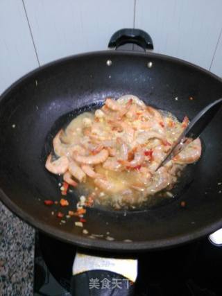 白葡萄酒烹虾的做法步骤：10