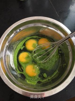 菠菜蛋糕卷的做法步骤：8