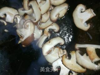 香菇菜苔的做法步骤：2