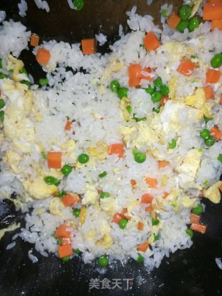 酱油蛋炒饭的做法步骤：6