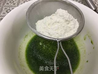 菠菜瑞士卷的做法步骤：4