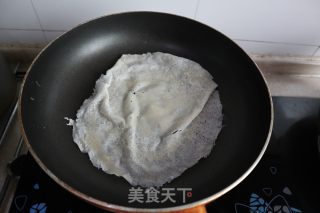 鸡蛋生菜卷饼的做法步骤：5
