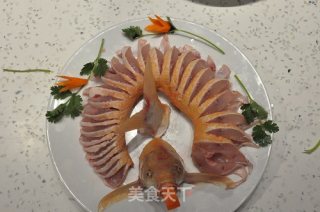 清蒸红福鱼让你流口水的做法步骤：2