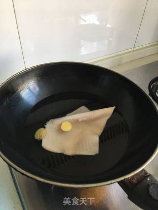 拌猪皮的做法步骤：1