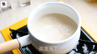 焦糖热奶茶的做法步骤：8