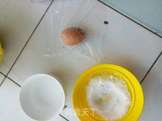 腌鸡蛋《流沙冒油鸡蛋》的做法步骤：2