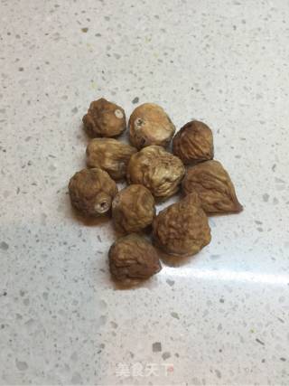 霸王花无花果排骨汤的做法步骤：4