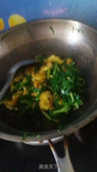 韭菜炒鸡蛋的做法步骤：8
