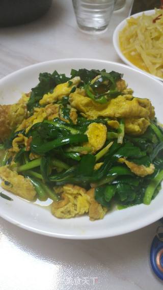 韭菜炒鸡蛋的做法步骤：9