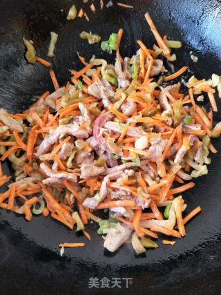 肉丝蛋花汤的做法步骤：5