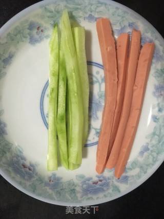 鸡蛋卷番茄沙司酱版的做法步骤：1