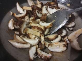 香菇鸡蛋趴粉丝的做法步骤：6