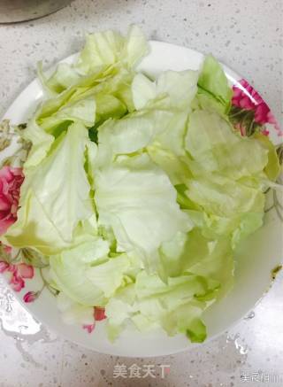手撕包菜的做法步骤：1