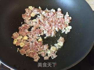 番茄肉酱意大利面的做法步骤：3