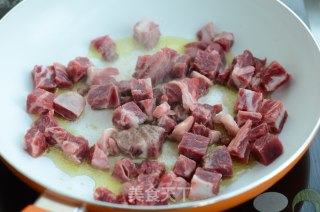 土豆牛肉焖饭的做法步骤：2