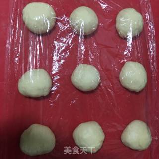 花式牛奶面包 编花儿的做法步骤：3