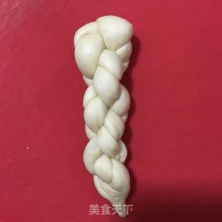 花式牛奶面包 编花儿的做法步骤：7