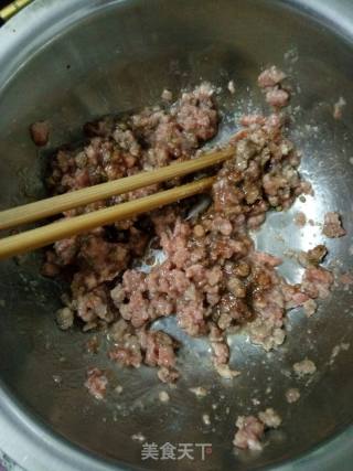 玉米面牛肉翡翠包的做法步骤：2