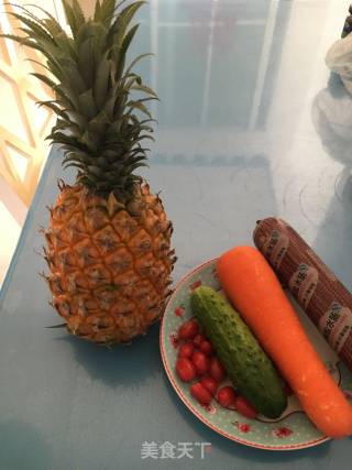菠萝炒饭的做法步骤：1