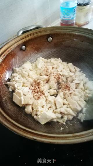 韭菜炒豆腐的做法步骤：3