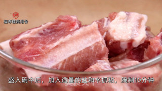 福寿螺烧排骨的做法步骤：2