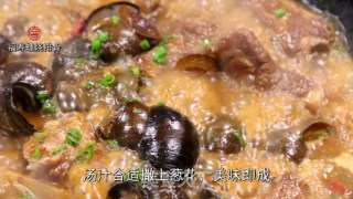 福寿螺烧排骨的做法步骤：3