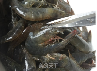 红果家之茄汁大虾的做法步骤：2